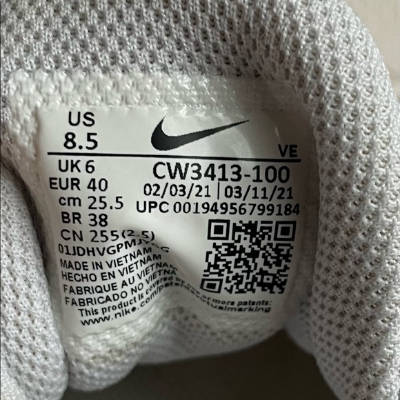 Women’s Nike Downshifter 8.5 White - Picture 6 of 7